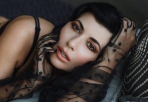 Editorial Contouring